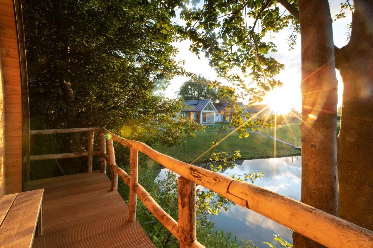 Boomhuis - Vakantiepark de Schreiershoek Dokkum Buitenkant foto