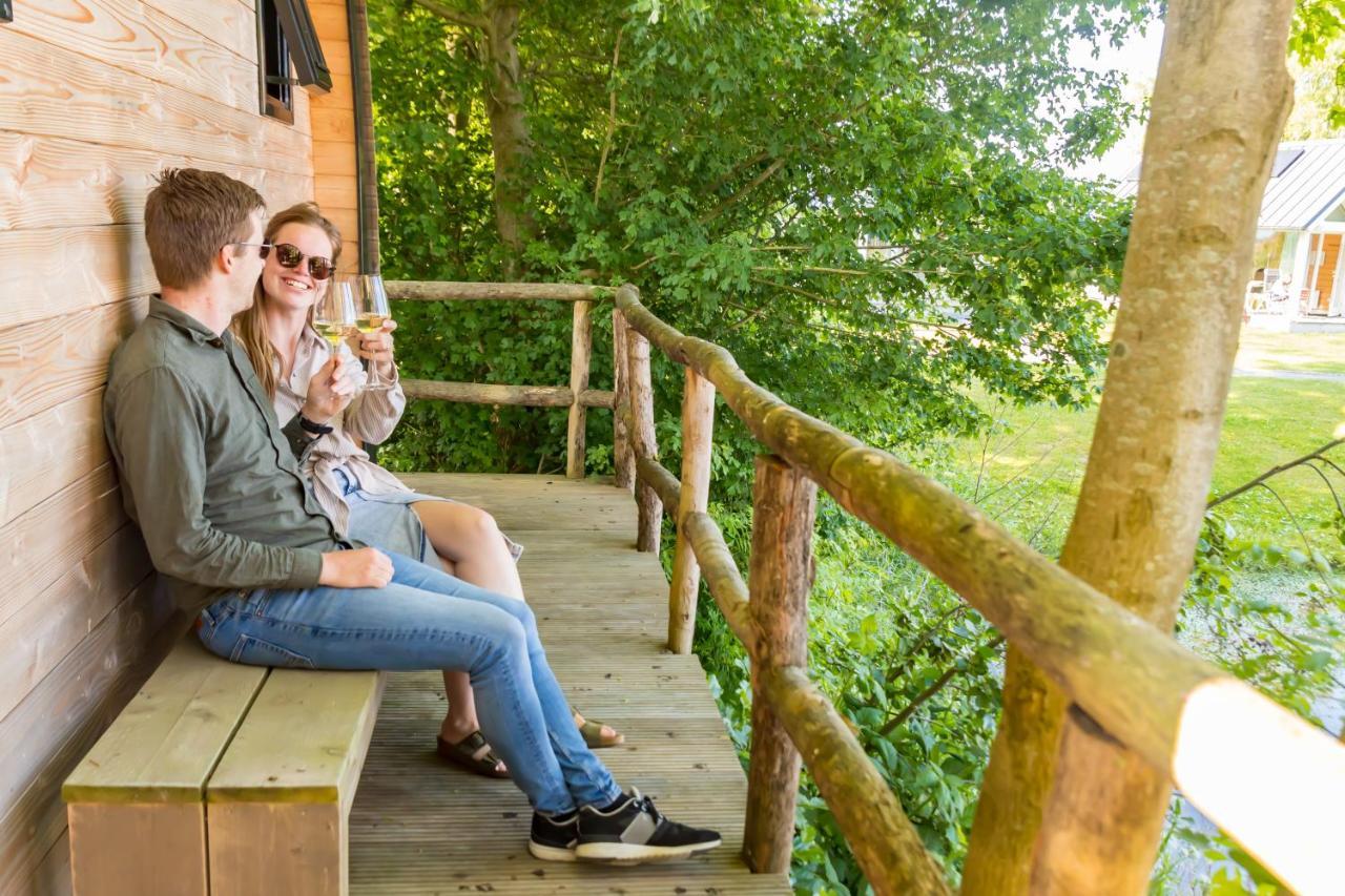 Boomhuis - Vakantiepark de Schreiershoek Dokkum Buitenkant foto